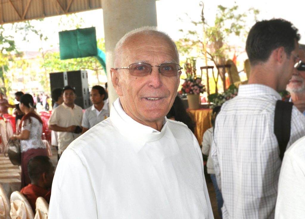 P. François Ponchaud, au Cambodge en 2010