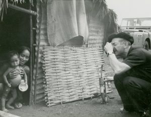 VIETNAM Jean Moriceau chez les Mnong