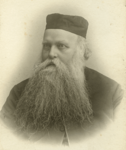 Le pasteur Lars Larsen Vig, missionnaire pour la Norwegian Missionary Society à Madagascar de 1874 à 1902.